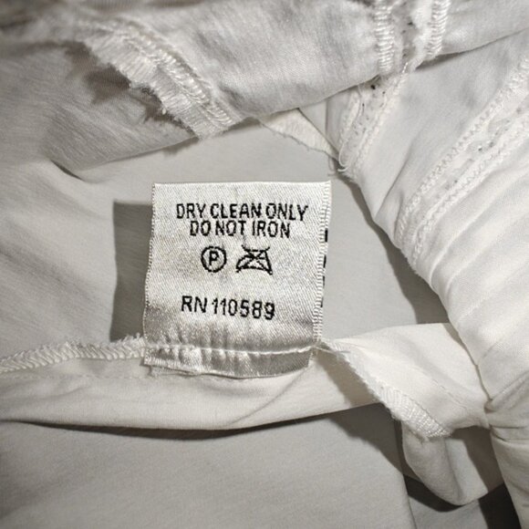 Emanuel Ungaro Women's White Pintuck Long Sleeve Button Down Shirt Size 6 - Picture 13 of 13